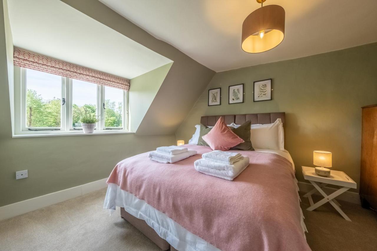 Heavenly 16Th Century Cottage In Pretty Rural Village - Swan'S Nest Boxford  Exterior foto